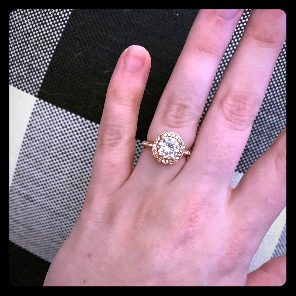 Rose Gold Look engagement style ring